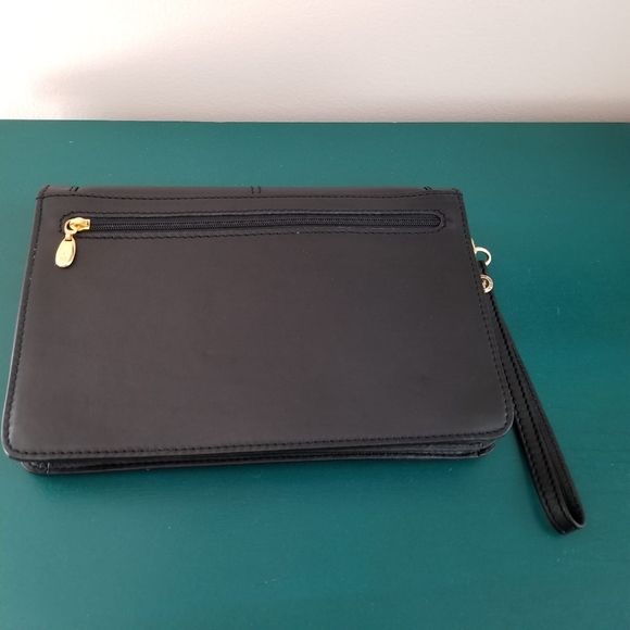 Polo Number Lock wristlet - Picture 5 of 8